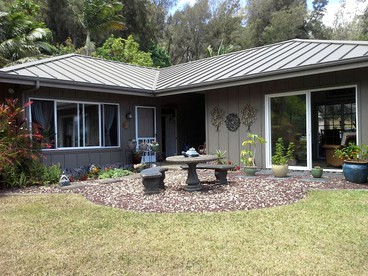 Modern and Eco-Friendly Bungalow on the Big Island of Hawaii - glamping.directory