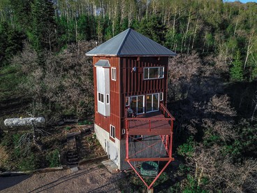 Unique Tower Cabin Rental with Panoramic Views of Park City, Utah - glamping.directory