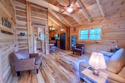 Wonderful Ohio Vacation Rental for Nature Getaways near Hocking Hills Park - Logan, Ohio - glamping.directory