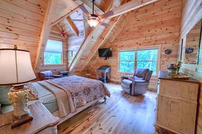 Wonderful Ohio Vacation Rental for Nature Getaways near Hocking Hills Park - Logan, Ohio - glamping.directory