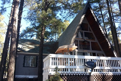 Peaceful Mountain Cottage near Humphrey's Peak in Flagstaff, Arizona - Flagstaff, Arizona - glamping.directory