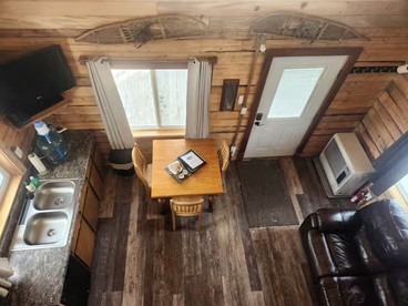 Pet Friendly Alaskan Cabin for Mountain Glamping in Wrangell St. Elias National Park and Preserve - Nabesna, Alaska - glamping.directory