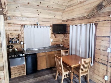 Pet Friendly Alaskan Cabin for Mountain Glamping in Wrangell St. Elias National Park and Preserve - Nabesna, Alaska - glamping.directory