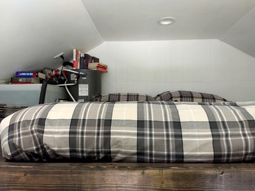 Cozy Unique Tiny Cabin with Beautiful Views in Livingston Manor, New York - Livingston Manor, New York - glamping.directory