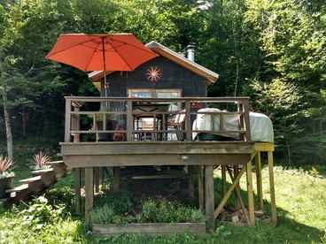 Cozy Unique Tiny Cabin with Beautiful Views in Livingston Manor, New York - glamping.directory