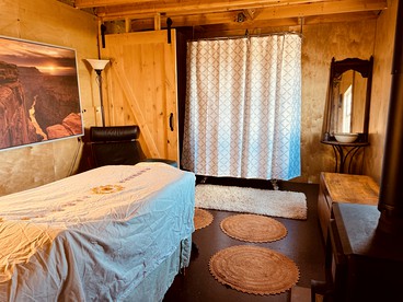Spa Glamping Experience in a Tiny Barn, to Relax in Flagstaff - Flagstaff, Arizona - glamping.directory