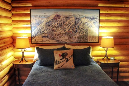 Family-Friendly Log Cabin Rental in California's Gold Country near Sacramento - Volcano, California - glamping.directory