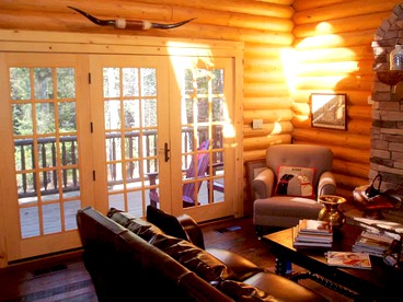 Family-Friendly Log Cabin Rental in California's Gold Country near Sacramento - Volcano, California - glamping.directory