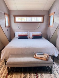 Lakefront Secluded Cabin with Fireplace in Cedarville, Michigan - Cedarville, Michigan - glamping.directory