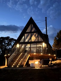Modern Pet-Friendly A-Frame Cabin Retreat with Stargazing Deck & Mountain Views near Grand Canyon South Rim & Williams, Arizona - Williams, Arizona - glamping.directory