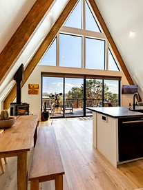Modern Pet-Friendly A-Frame Cabin Retreat with Stargazing Deck & Mountain Views near Grand Canyon South Rim & Williams, Arizona - Williams, Arizona - glamping.directory
