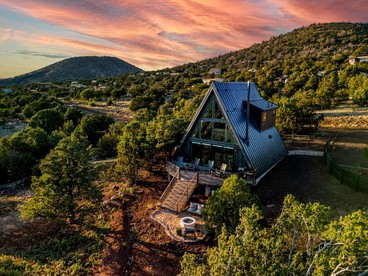 Modern Pet-Friendly A-Frame Cabin Retreat with Stargazing Deck & Mountain Views near Grand Canyon South Rim & Williams, Arizona - glamping.directory