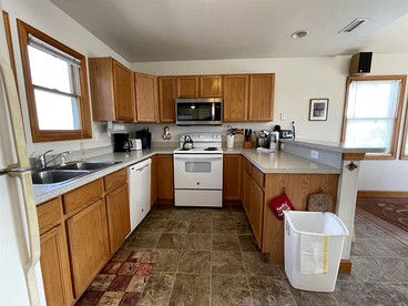 Rustic Dog-Friendly Beachfront Rental with Deck and Ocean Views on Hatteras Island, North Carolina - Frisco, North Carolina - glamping.directory