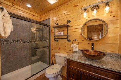 Spacious Family Cabin with Indoor Pool & Game Room near Dollywood in Gatlinburg, Tennessee - Gatlinburg, Tennessee - glamping.directory