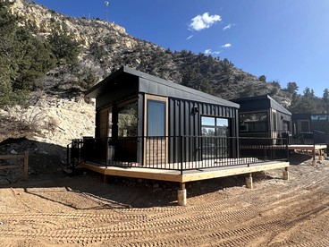 New Modern Tiny House with BBQ in Orderville, Utah - Orderville, Utah - glamping.directory