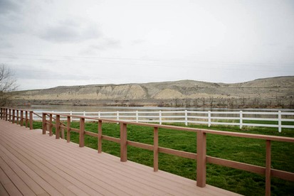 Private and Spacious Bed and Breakfast Perfect for Reunions or Events in Idaho - King Hill, Idaho - glamping.directory