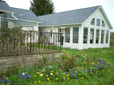 Suite Rental Ideal for Writer's Retreat with Lovely Views near Mount Vernon, Ohio - Mt Vernon, Ohio - glamping.directory
