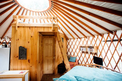 Magical Marshall Accommodation Ideal for a Peaceful Getaway in North Carolina - Marshall, North Carolina - glamping.directory