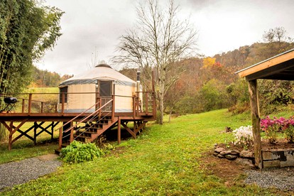 Magical Marshall Accommodation Ideal for a Peaceful Getaway in North Carolina - glamping.directory