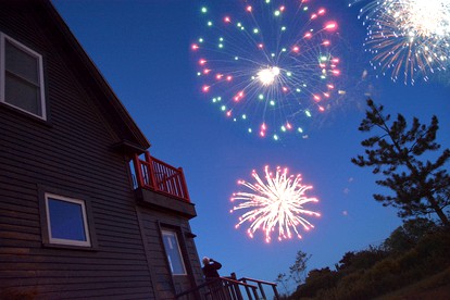 Stylish Cottage Rental with Multiple Decks on Beals Island near Jonesport - Beals, Maine - glamping.directory