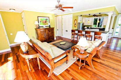 Tropical Getaway for 10 with Swimming Pool in Kekaha, Hawaii - Kekaha, Hawaii - glamping.directory