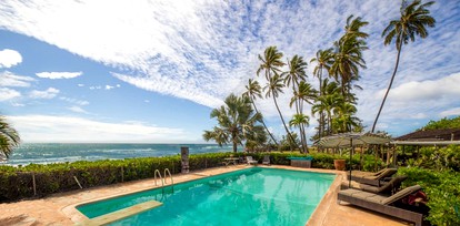 Tropical Getaway for 10 with Swimming Pool in Kekaha, Hawaii - Kekaha, Hawaii - glamping.directory