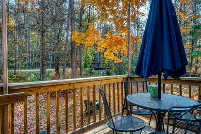 Charming Rental Great for a Family Holiday Getaway in New Hampshire - North Conway, New Hampshire - glamping.directory