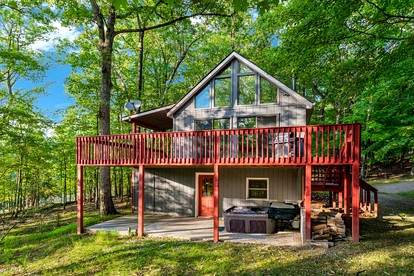Spacious Chalet-Cabin with Hot Tub, Huge Deck, Fire Pit All Just a 15 Minute Walk to Sleepy Creek in Berkeley Springs, WV - glamping.directory