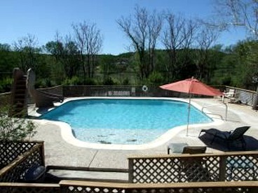 Gorgeous Stone Vacation Rental with a Fireplace in Ingram, Texas - Ingram, Texas - glamping.directory
