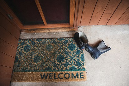 Cozy Cabin Getaway in the Woodlands near the Western Cascades of Oregon - McKenzie Bridge, Oregon - glamping.directory