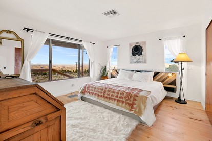Secluded Vacation Rental with Gorgeous Desert Views in Joshua Tree, California - Joshua Tree, California - glamping.directory
