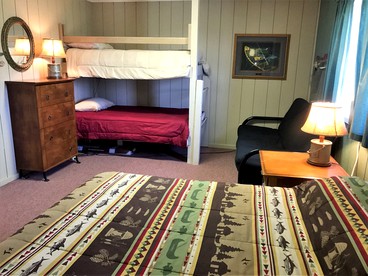 Inviting Log Cabin Rental Perfect for a Family Getaway in Center, Colorado - Center, Colorado - glamping.directory