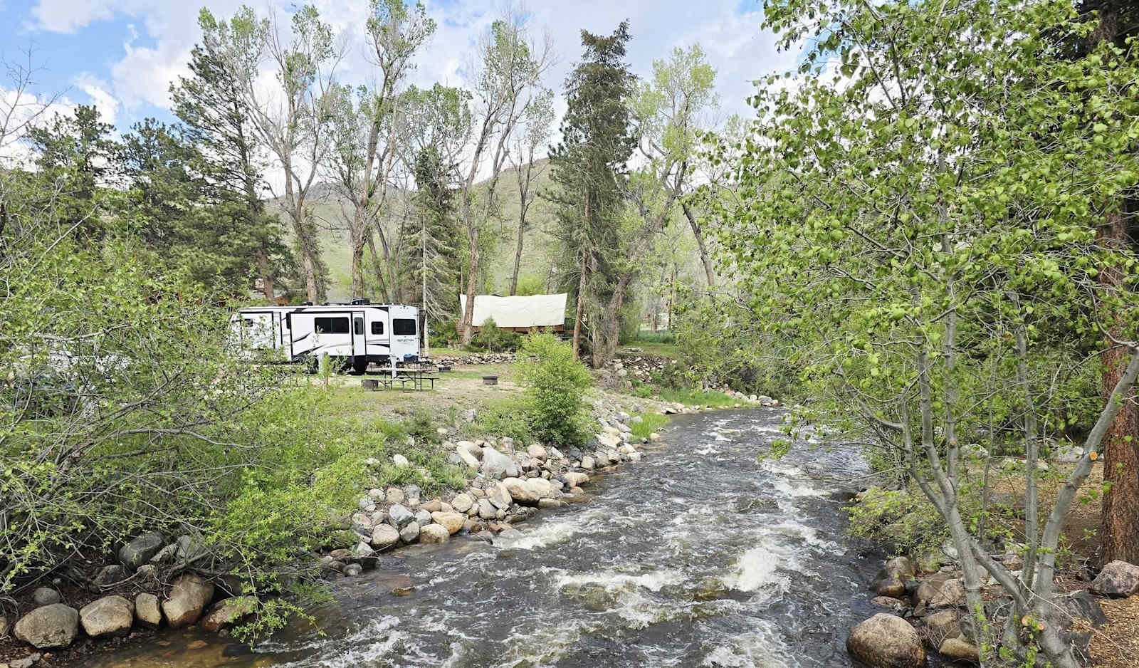 Glen Echo Resort - Bellvue, Colorado - glamping.directory