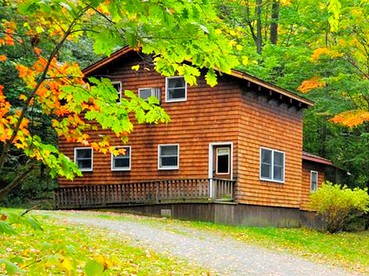 Cozy Vacation Cabin near Allegheny State Forest, Pennsylvania - Penfield, Pennsylvania - glamping.directory