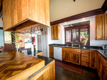 Luxury Villa Rental with Stunning Ocean Views in Kealakekua Bay, Hawaii - Honaunau, Hawaii - glamping.directory