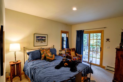 Charming Breckenridge Cabin Retreat near Cucumber Gulch Nature Preserve - Breckenridge, Colorado - glamping.directory