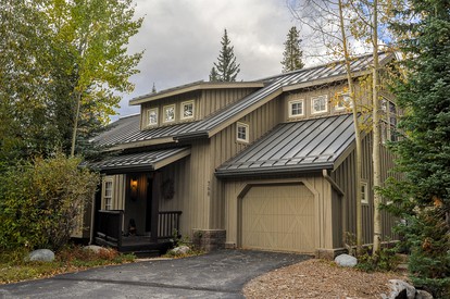 Charming Breckenridge Cabin Retreat near Cucumber Gulch Nature Preserve - glamping.directory