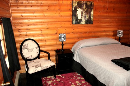 Lovely Cabin Getaway for Four on Beautiful Ranch in Cody, Wyoming - Cody, Wyoming - glamping.directory
