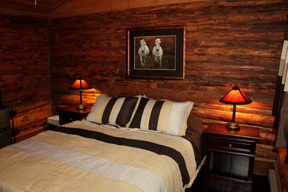 Lovely Cabin Getaway for Four on Beautiful Ranch in Cody, Wyoming - Cody, Wyoming - glamping.directory