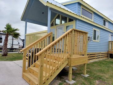 Corpus Christi Getaway in this Lovely Cabin Rental in Texas - glamping.directory