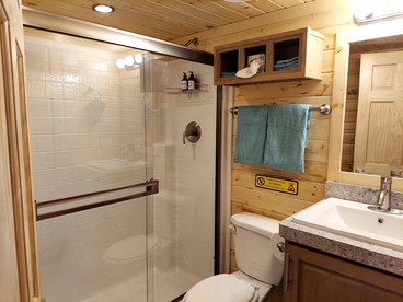 Corpus Christi Getaway in this Lovely Cabin Rental in Texas - Corpus Christi, Texas - glamping.directory