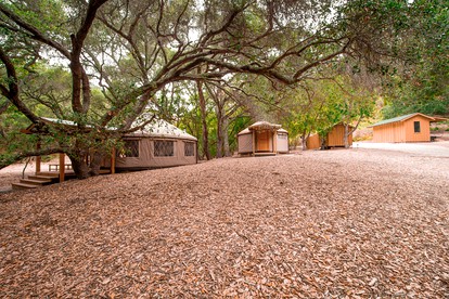 Elegant Yurt Tucked Beneath Oak Trees on Southern California Ranch - Cayucos, California - glamping.directory
