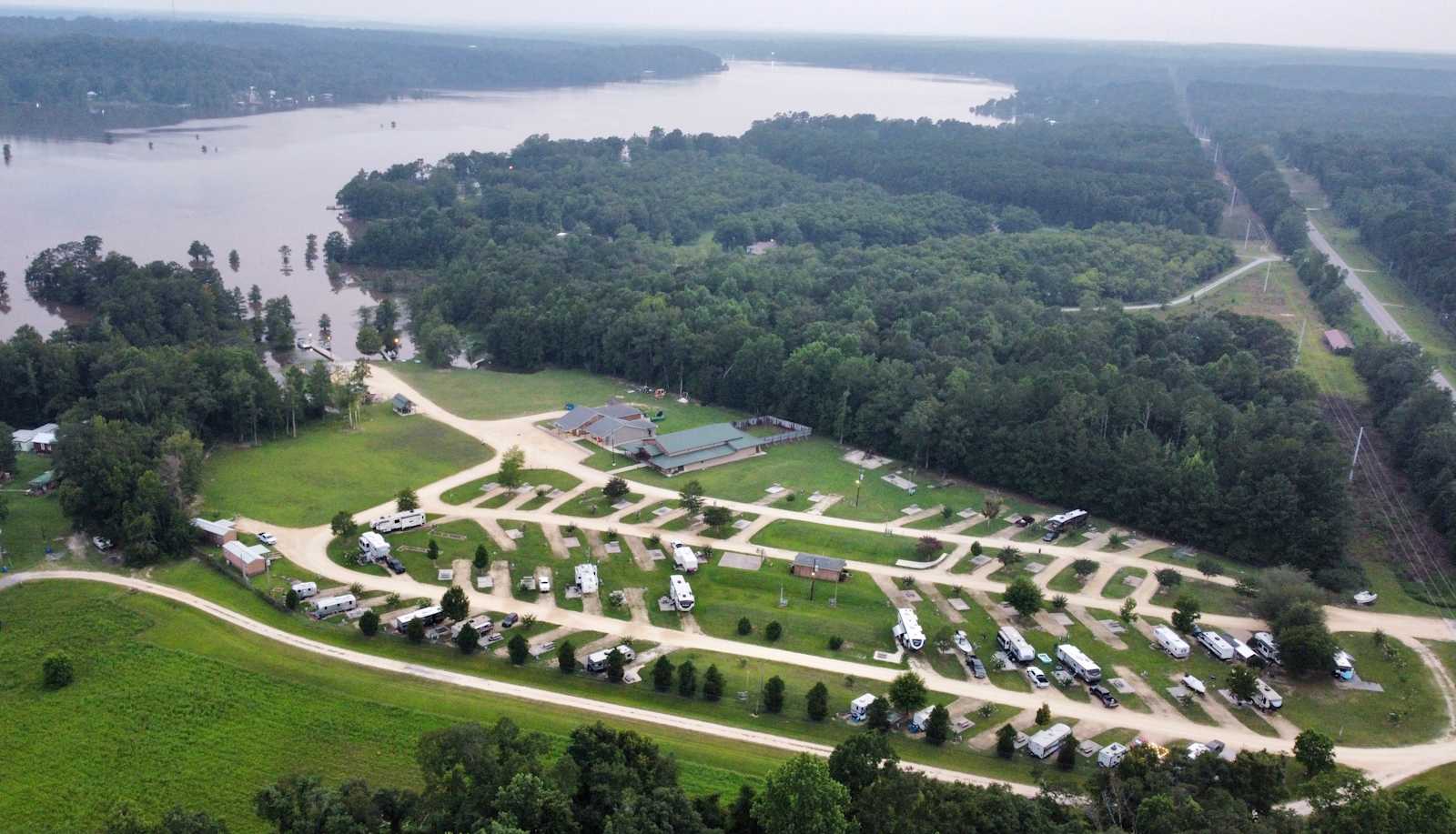 Cypress Landing RV Park - glamping.directory