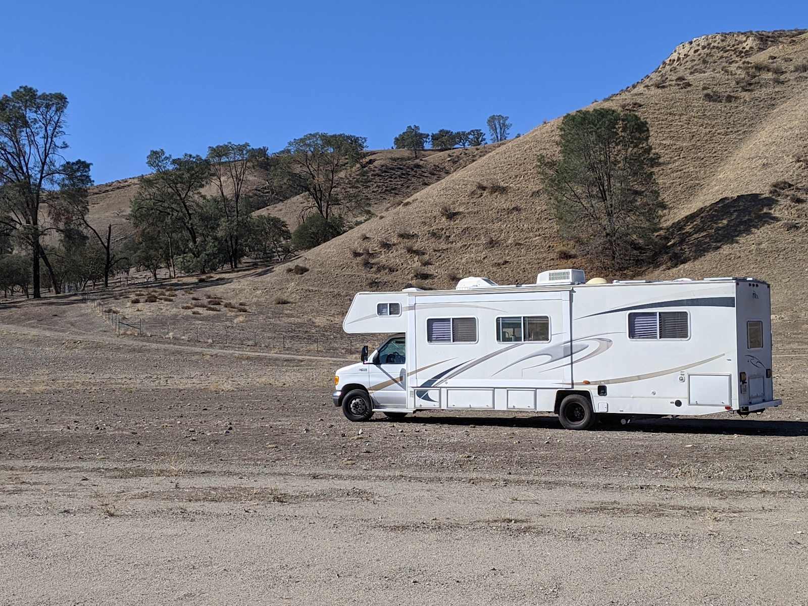 BIG VALLEY OPEN SKY - Central Coast - San Miguel, California - glamping.directory
