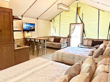 Fantastic Waterfront Tented Cabin - Ideal for a Glamping Getaway near San Antonio, Texas - Marion, Texas - glamping.directory