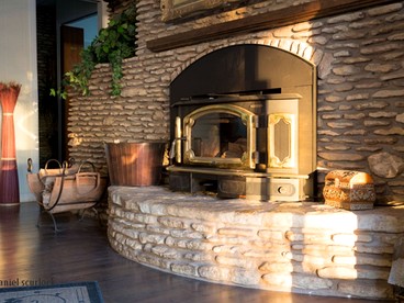 Lovely Cottage Rental with Waterfall on San Gabriel River near Austin, Texas - Georgetown, Texas - glamping.directory