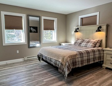 Spacious Modern Cottage with Fire Pit in Bridgton, Maine - Bridgton, Maine - glamping.directory