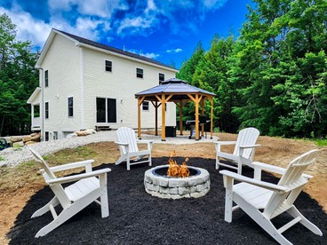 Spacious Modern Cottage with Fire Pit in Bridgton, Maine - Bridgton, Maine - glamping.directory