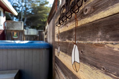 Rustic Beach Rental with Jacuzzi in Bodega Bay, Perfect for a Romantic Weekend Getaway - Bodega Bay, California - glamping.directory