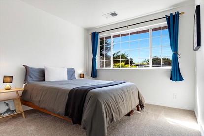 Rustic Beach Rental with Jacuzzi in Bodega Bay, Perfect for a Romantic Weekend Getaway - Bodega Bay, California - glamping.directory